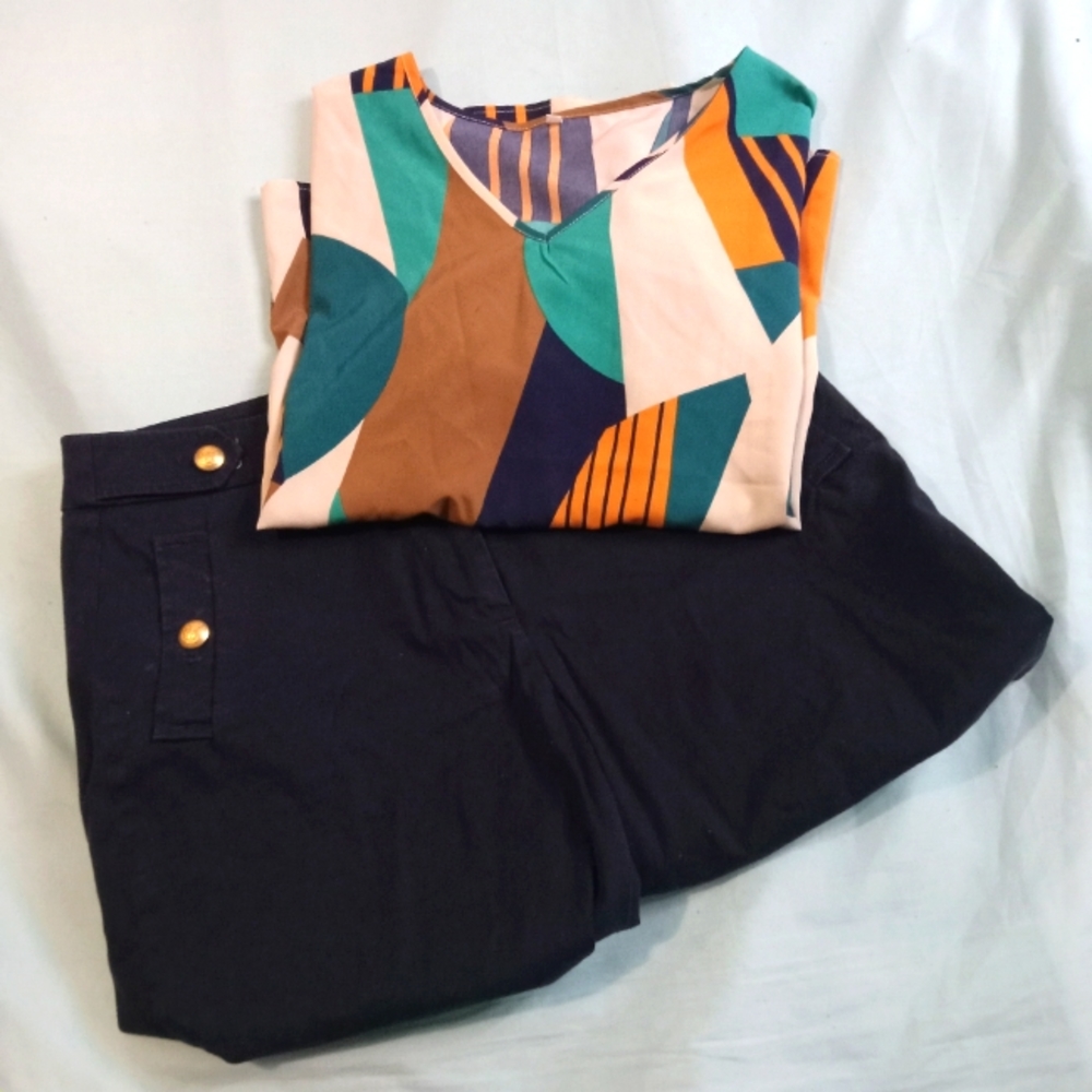 💚🧡🤎💙 NWOT Womens Temu Abstract Top (1) Talbot Shorts (1) Small Duo Outfit